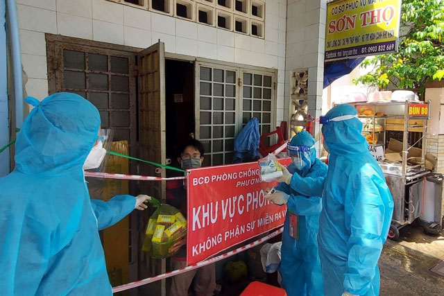 Sáng 24/3: Còn hơn 3.700 F0 nặng đang điều trị; Trẻ nghi ngờ bị hậu COVID-19 được khám và điều trị thế nào?