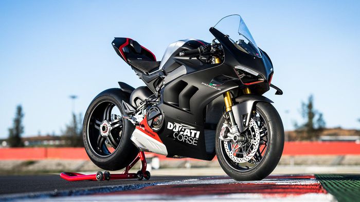 Ducati Panigale V4 SP2 ra mắt: Sportbike mạnh gần 230 mã lực