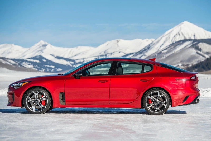 10. Kia Stinger 2021.