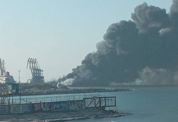 Nổ tàu chiến Nga: Thiệt hại chưa dừng lại, Kiev công bố điều 'lạnh gáy' về chỉ huy tàu