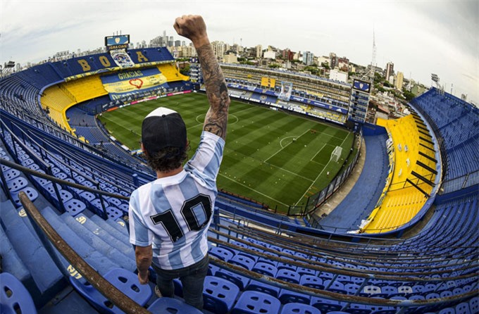 Cavani rất muốn khoác áo Boca Juniors, CLB cũ của huyền thoại Maradona