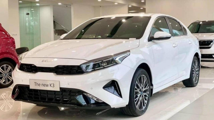 Giá lăn bánh xe Kia K3 tháng 3/2022