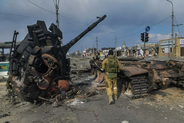 RIA: Phe thân Nga bắt nhóm tay súng Ukraine ở Mariupol - Thứ trong ba lô hé lộ nhiều điều!