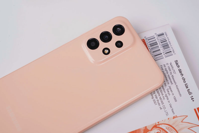 Smartphone Samsung chip S680, RAM 6 GB, pin 5.000 mAh, giá 6,19 triệu tại Việt Nam