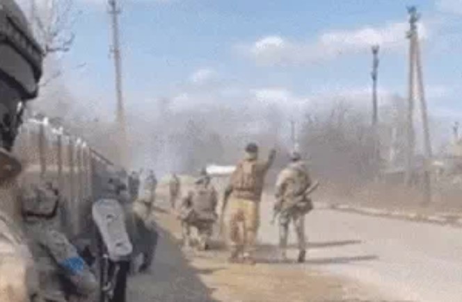 UNIAN: Ukraine tuyên bố "đổ bê tông", bẻ gãy 9 đợt xung phong - hạ 200 lính Nga trong 24h