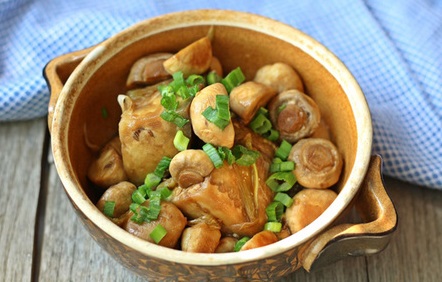 2 công thức làm nấm kho ngon hơn thịt cá