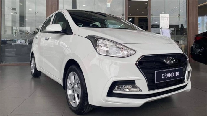 khách mua hyundai grand i10 tiết kiệm gần 76 triệu đồng