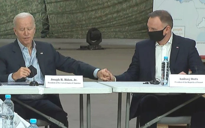 Tổng thống Biden và Tổng thống Andrzej Duda (phải).