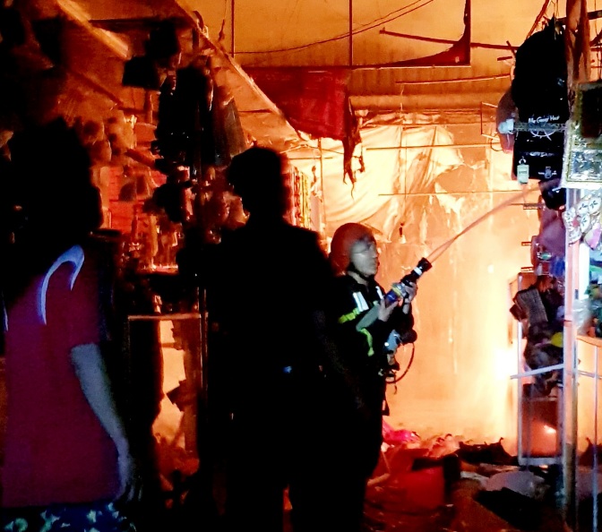 An Giang: Cháy Trung tâm thương mại Cái Dầu