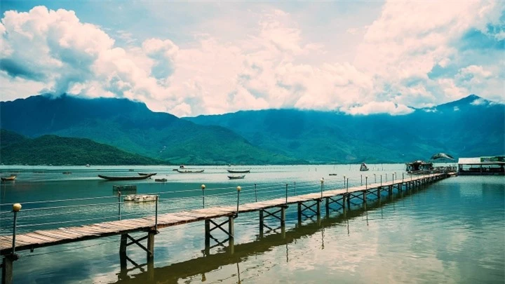 Điểm check-in đường tàu đẹp bậc nhất Việt Nam tọa lạc ở Huế nhưng ít ai để ý - 9