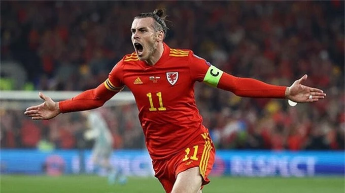 Bale vừa lập cú đúp giúp Xứ Wales thắng Áo 2-1