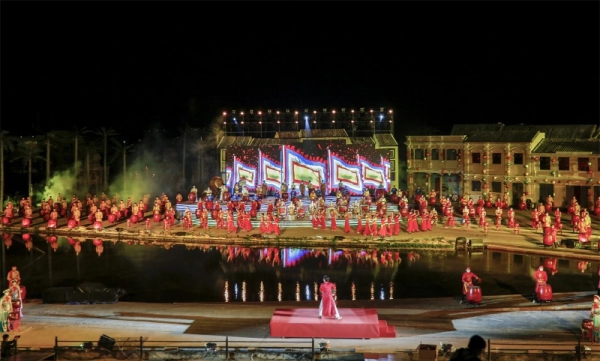 Chương trình nghệ thuật Lễ khai mạc Năm Du lịch Quốc gia- Quảng Nam 2022 được thực hiện tại sân khấu thực cảnh Ký ức Hội An với chủ đề “Điểm đến du lịch xanh” khai mạc tối 26/3.