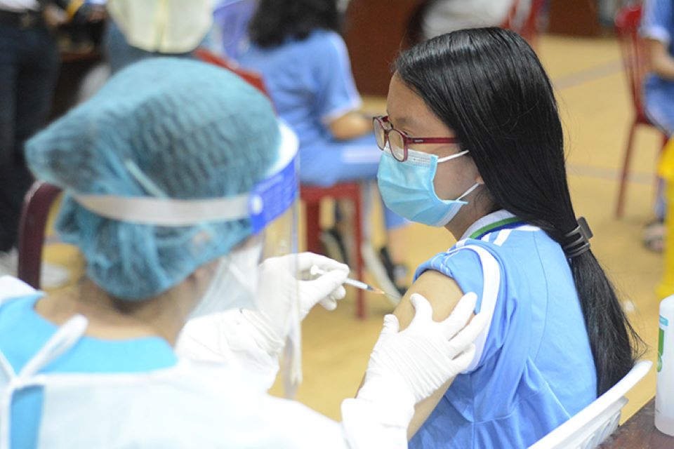 Tình hình COVID-19 sáng 28/3/2022: Lũy kế số ca khỏi bệnh là 5.351.978, đã tiêm hơn 205 triệu liều vaccine