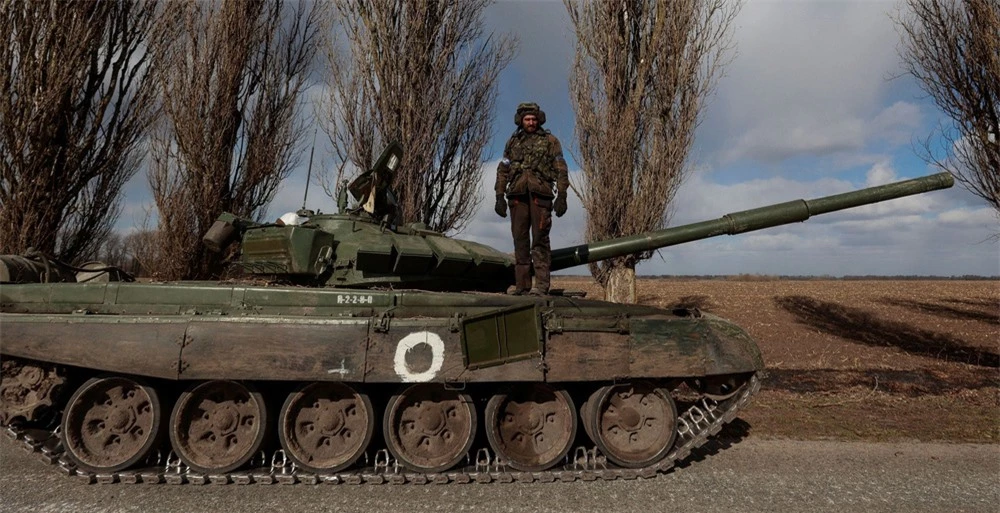 Khổ chiến suốt 30 ngày ở Ukraine, xong chỉ chốt giải phóng Donbass: Nga qua mặt tất cả? - Ảnh 2.