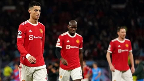 Với việc bị loại khỏi Champions League, Ronaldo và đồng đội sẽ trắng tay ở mùa này