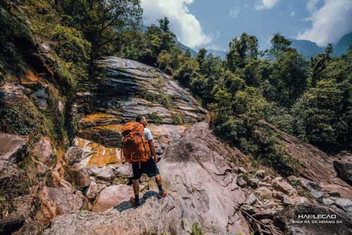 Nam Kang Ho Tao - ngọn núi có tên lạ, hiểm trở nhưng hấp dẫn bậc nhất Tây Bắc