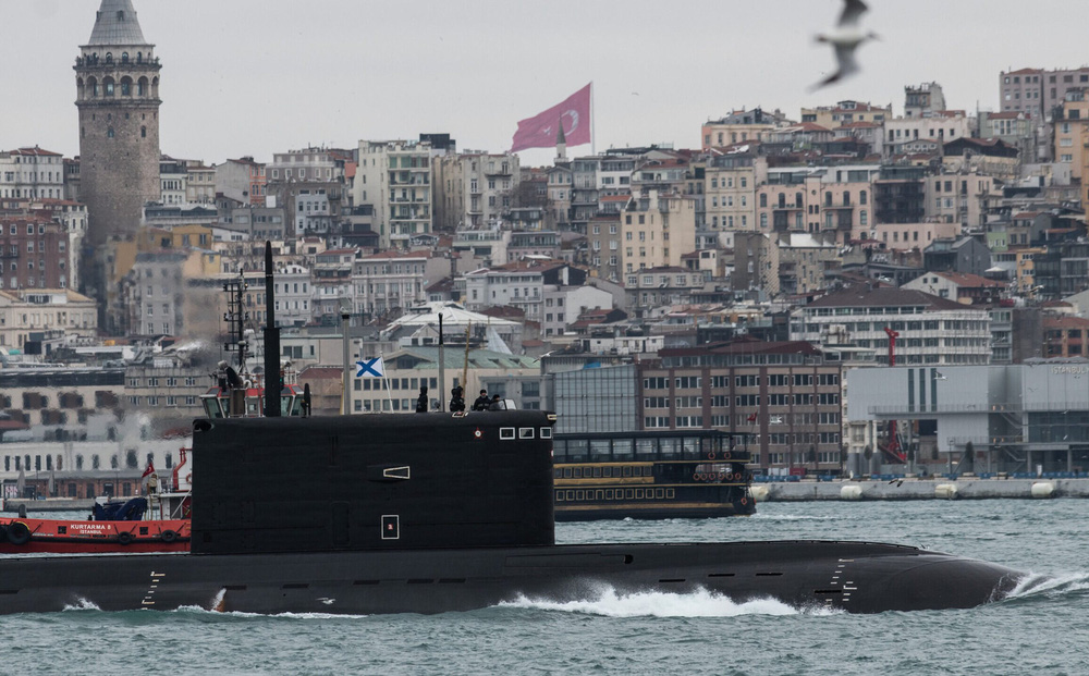 Quốc gia NATO từ chối trừng phạt giới tài phiệt Nga: Dấu hiệu khối "rạn nứt"?