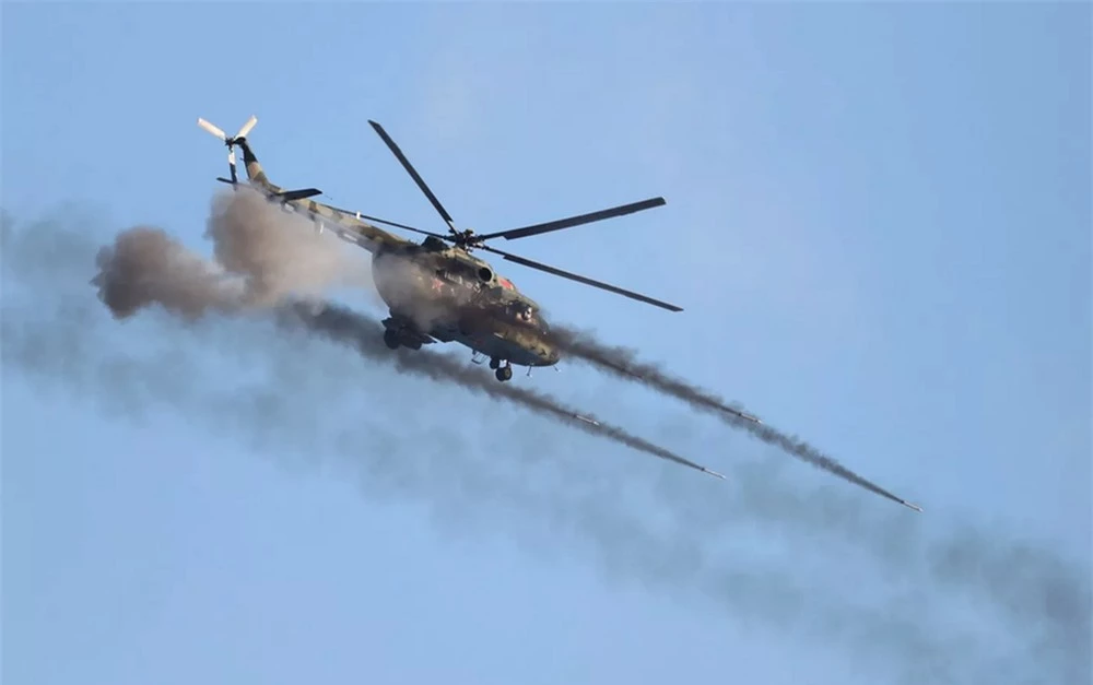 NYT: Cất cánh!, phi công Ukraine lao vút lên bầu trời - Trận chiến với quân Nga bắt đầu! - Ảnh 3.