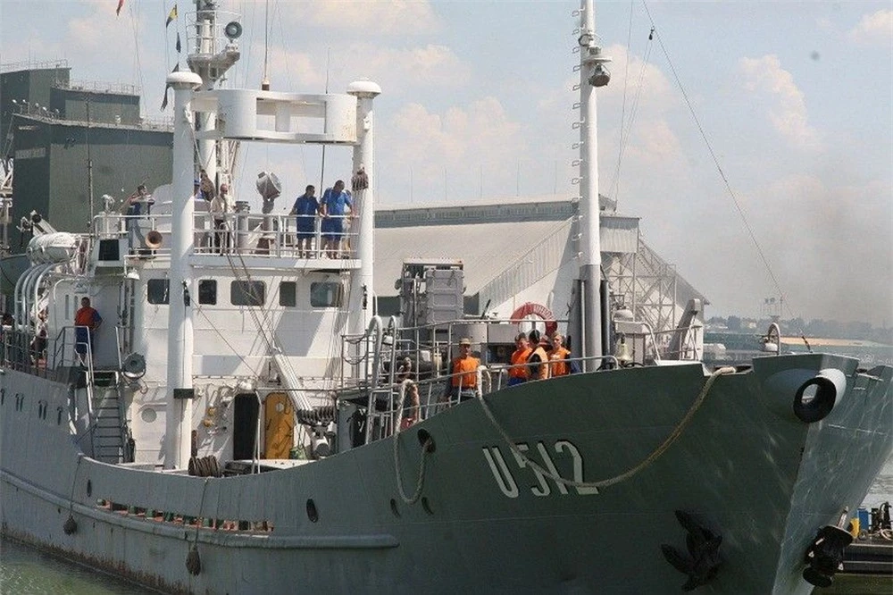 SM News: Chạy trốn tên lửa Nga, tàu hải quân Ukraine bị bắn chìm ở Biển Đen? - Ảnh 1.