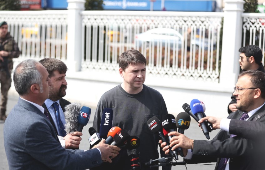 NÓNG: Cố vấn của Tổng thống Ukraine tiết lộ yêu cầu về đảm bảo an ninh và tiến triển về Crimea