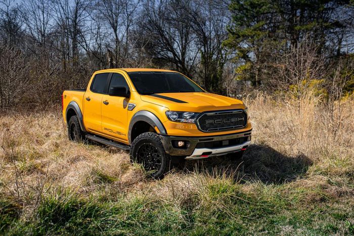 Ford Ranger 2022 hầm hố hơn với gói độ hơn 300 triệu đồng của Roush Performance
