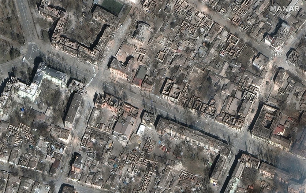 Những hình ảnh mới nhất từ chảo lửa Mariupol, Ukraine: Hậu quả khủng khiếp - Ảnh 2.