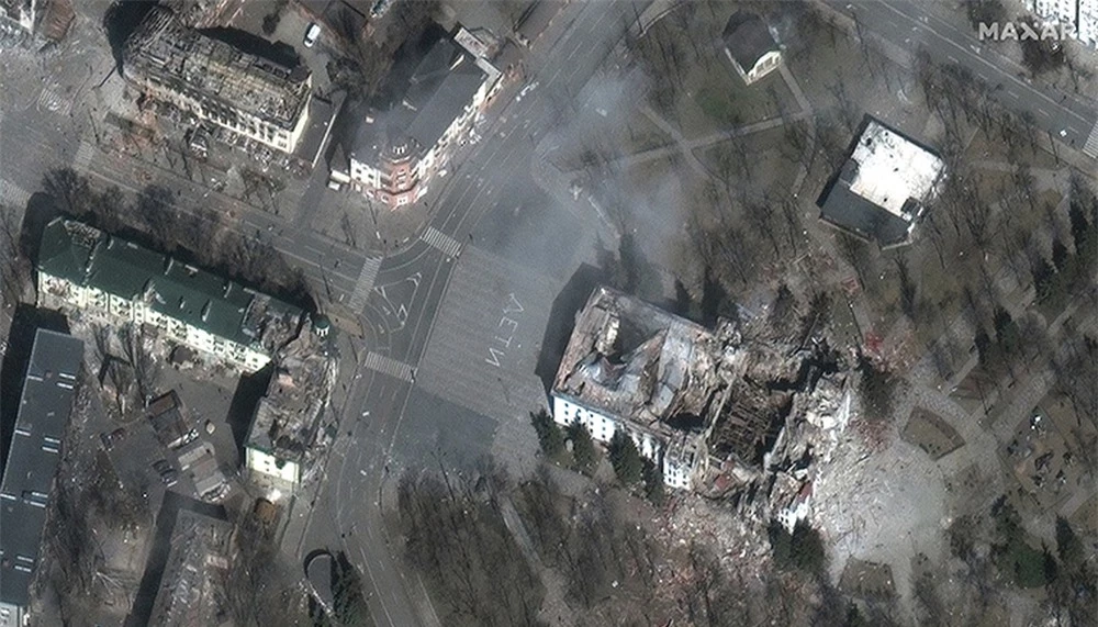 Những hình ảnh mới nhất từ chảo lửa Mariupol, Ukraine: Hậu quả khủng khiếp - Ảnh 3.