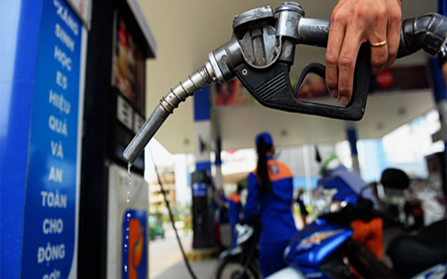 Từ 1/4, giảm 50% mức thuế bảo vệ môi trường đối với xăng dầu
