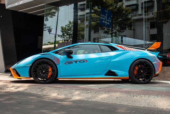 Ngắm siêu xe Lamborghini Huracan STO đầu tiên tại Việt Nam