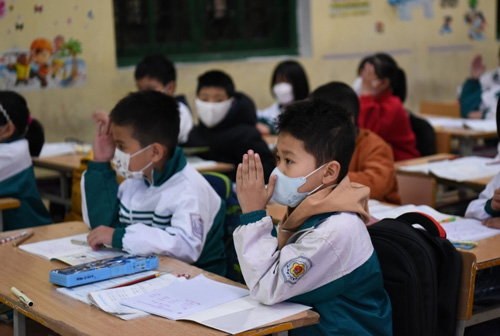 Bộ Y tế mở rộng chỉ định tiêm vaccine Moderna cho trẻ từ 6 đến dưới 12 tuổi