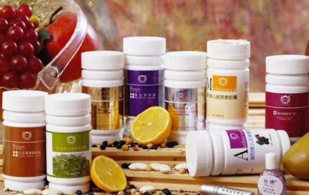 Bộ Y tế đề nghị dùng biện pháp mạnh xử lý YouTube, Facebook nếu vi phạm quảng cáo thực phẩm bảo vệ sức khỏe