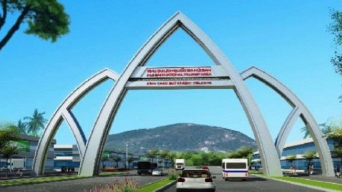 An Giang: Thành phố Châu Đốc làm cổng chào hàng chục tỷ đồng giữa đại dịch khiến dư luận xôn xao