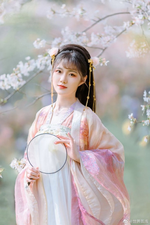 Tháng 3 âm lịch là thời điểm mưa thuận gió hòa với những người mệnh Thổ tuổi này, làm gì cũng nên tranh thủ thời cơ để thắng lớn