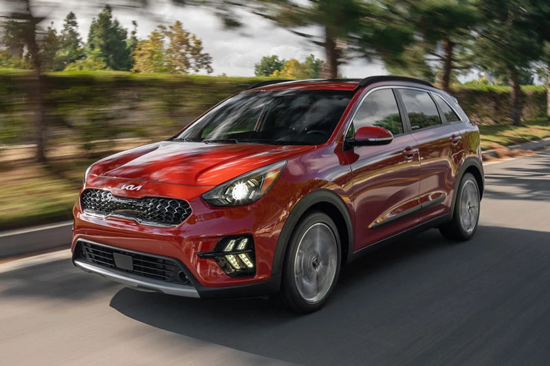 SUV hybrid cỡ nhỏ tiết kiệm nhiên liệu nhất: Kia Niro (mức tiêu hao nhiên liệu ở đường hỗn hợp: 5,9 lít/100 km).