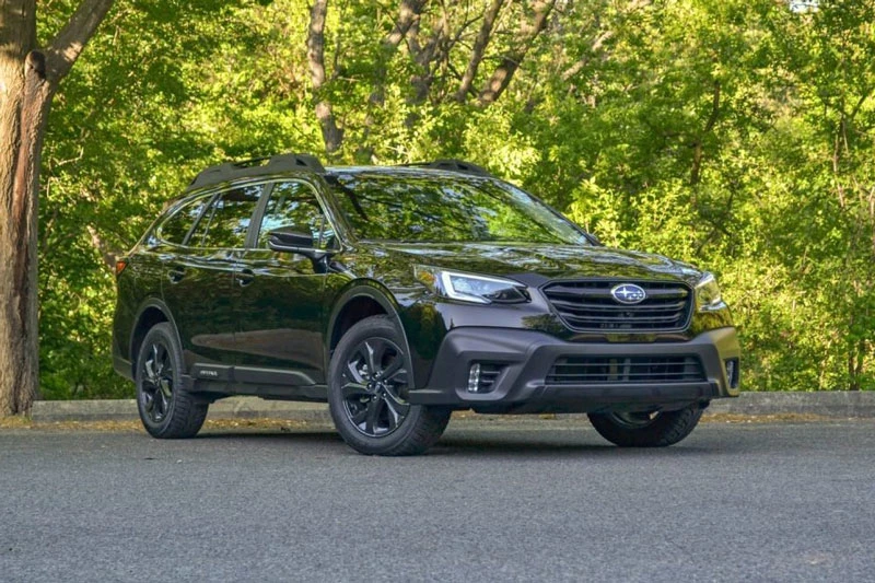 SUV cỡ trung tiết kiệm nhiên liệu nhất: Subaru Outback (mức tiêu hao nhiên liệu ở đường hỗn hợp: 8,6 lít/100 km).