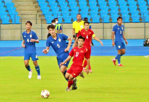 Bóng đá Thái Lan cử đội hình vừa thua Việt Nam dự SEA Games 31