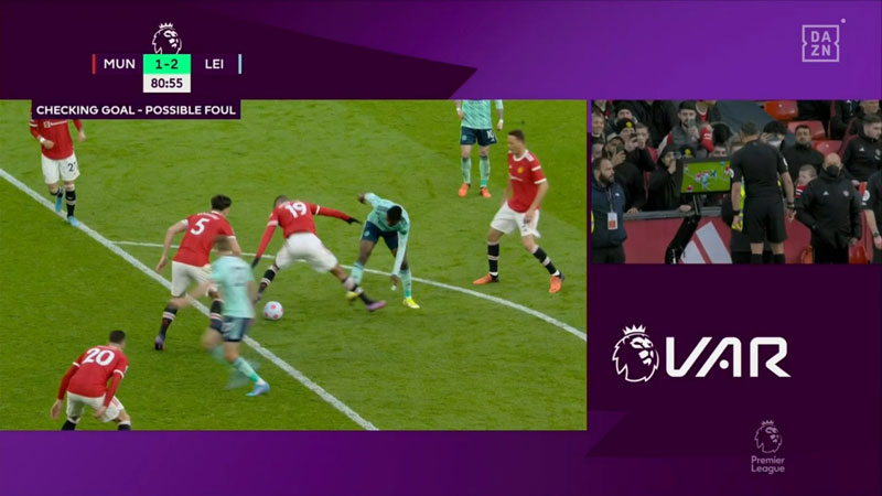 Tranh cãi xung quanh tình huống VAR cứu MU khỏi trận thua