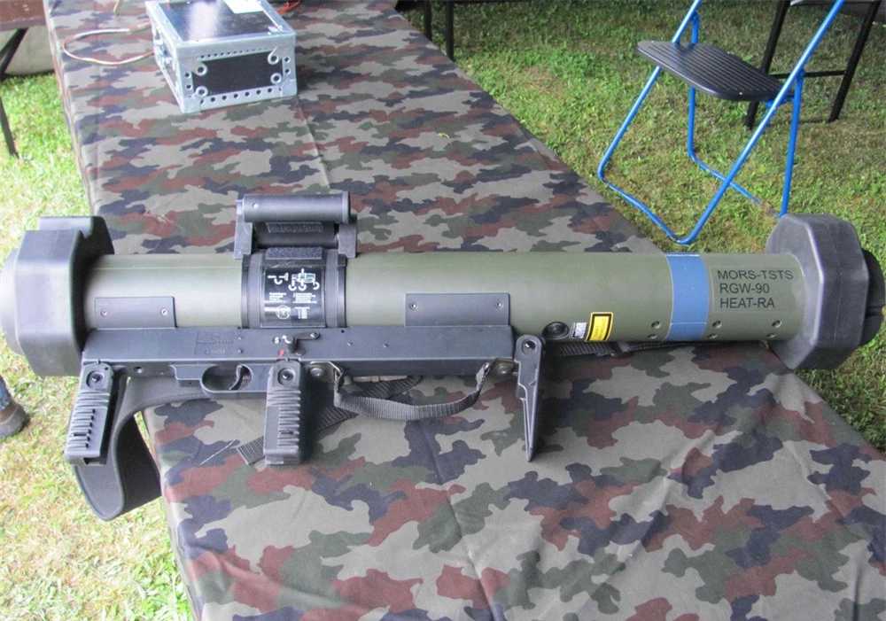 Ukraine mua 5.100 vũ khí chống tăng Matador: Một nước Đông Nam Á cũng tham gia phát triển - Ảnh 2.