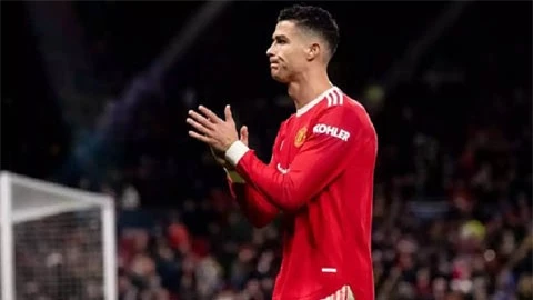 Rangnick giải thích vì sao Ronaldo vắng mặt ở trận Man United vs Leicester