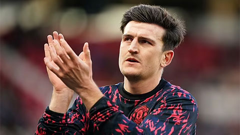 Fan MU thay đổi thái độ với Maguire ở trận hòa Leicester