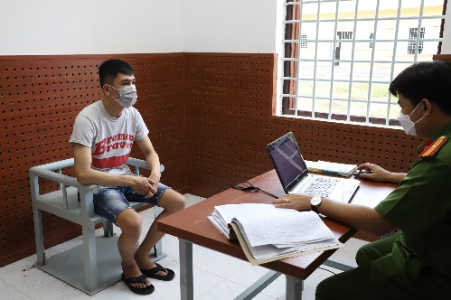 Hậu Giang: Chém người vì tiếng nẹt pô xe máy