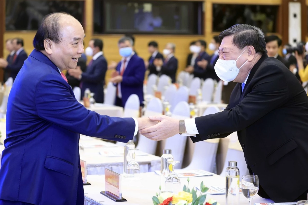 Chủ tịch nước gặp gỡ các đại biểu dự Lễ kỷ niệm