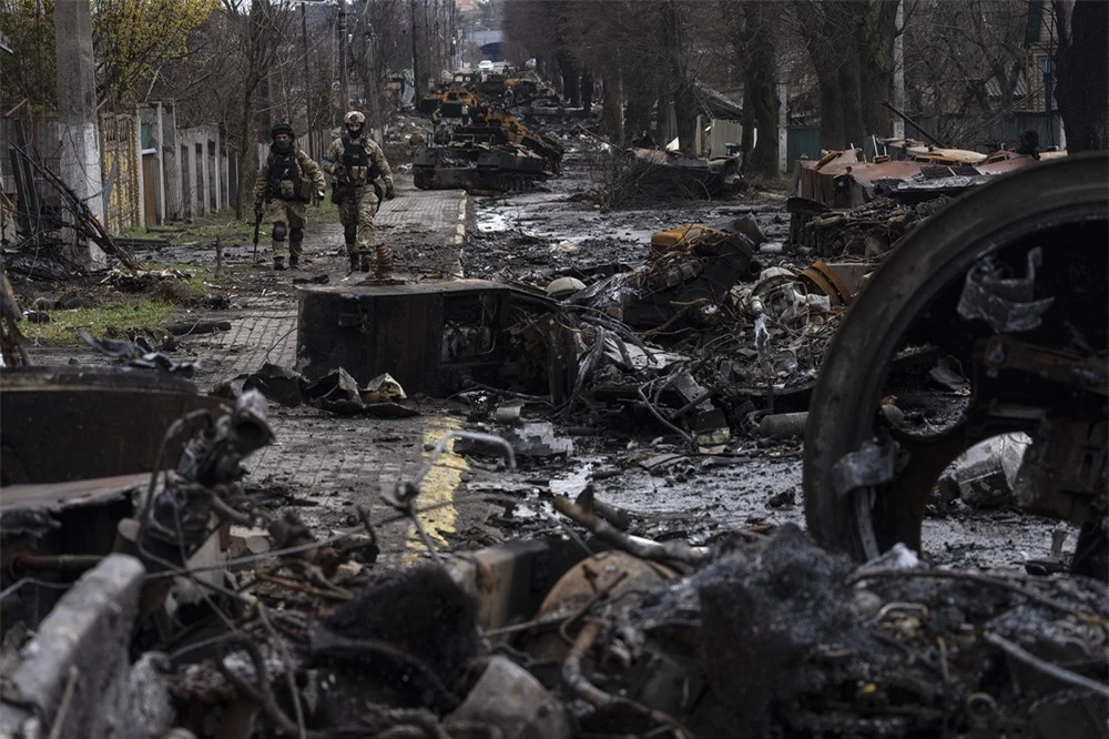 Toàn cảnh chiến sự tối 04/04: Chảo lửa Mariupol nóng rực - Nga sắp đánh lớn ở Đông Ukraine - Ảnh 6.