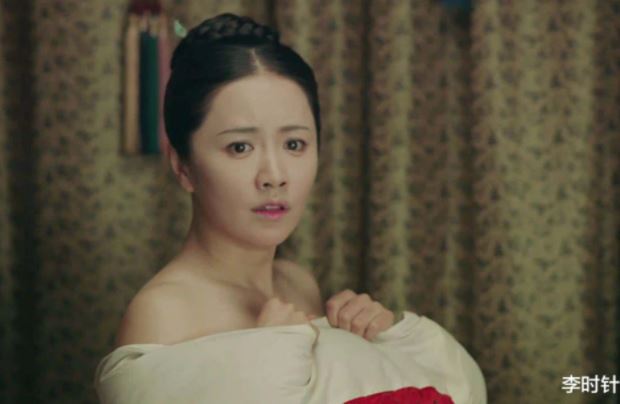 Quy tắc khi hoàng đế thị tẩm: Ngoài thái giám còn cần 8 cung nữ, 16 tỳ nữ mới đủ phục vụ