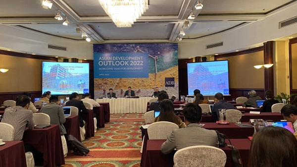 Châu Á: Dự báo các nền kinh tế đang phát triển tăng trưởng 5,2% năm 2022