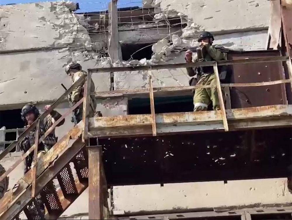 Giao tranh tiếp diễn ở Mariupol, Donbass - QĐ Nga tuyên bố phá hủy 5 căn cứ Ukraine