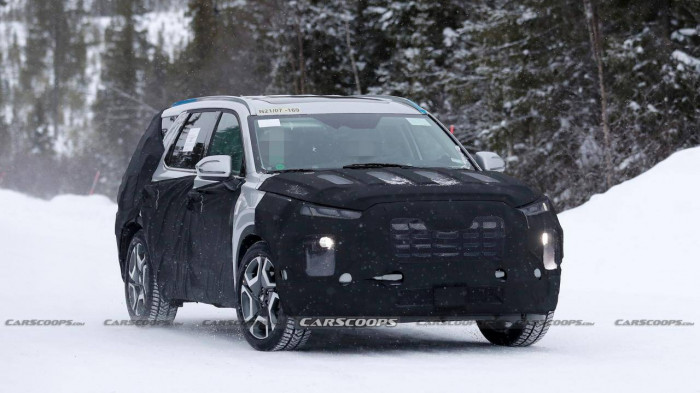 Hyundai Palisade 2023 lộ diện, trang bị lưới tản nhiệt mới