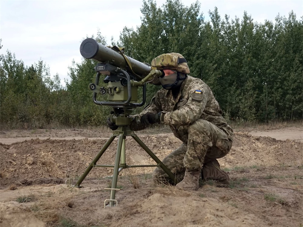 Báo Mỹ: Vũ khí ‘cây nhà lá vườn’ của Ukraine phát huy sức mạnh kinh ngạc, QĐ Nga bầm dập - Ảnh 2.