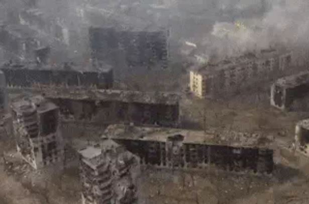 Tàn quân Ukraine cố "mở đường máu" vượt thoát về phía tây Mariupol - Thứ gì đã chờ đón họ?