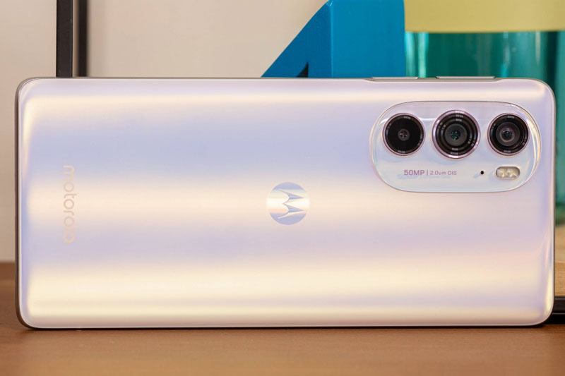 Smartphone cấu hình ‘siêu khủng’, chống nước, 68W, giá 16,89 triệu đồng